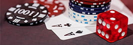 Wie in vielen anderen Geschäftsbereichen ebenfalls belohnen einige Online Casino Anbieter fleißige Spieler mit Treupunkten, die dann zumeist in Freispiele umgewandelt oder gleich bar auf das Bankkonto ausgezahlt werden können. 